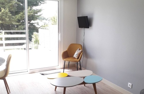 Saint-Laurent-sur-Sevre House | Gite de la Mésange