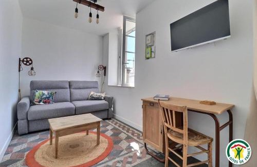 Epinouze Apartment | gite de la gare