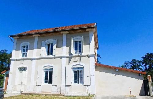 Epinouze Apartment | gite de la gare