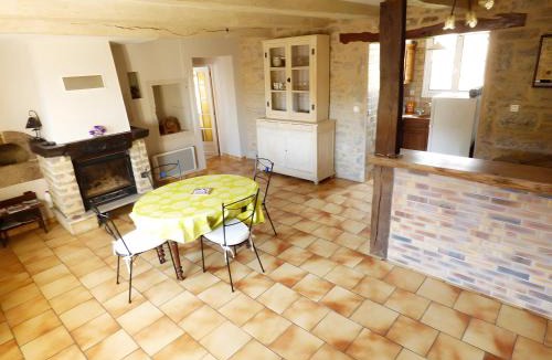 Savignac House | Gite De La Guillone