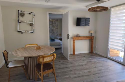 Rodelinghem House | Gite de la perle rouge 1 Chambre 2-4 personnes