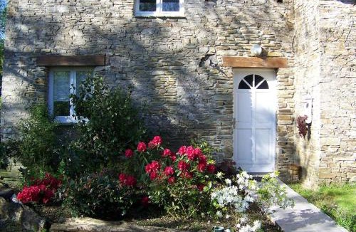 Cahagnolles House | GITE DE LA PIERROSE 100 m2 avec jardin privé Proche de Bayeux et des plages du Débarquement