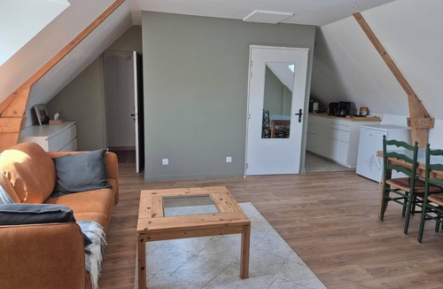 Broons Apartment | Gite de la Planchette with heated pool from April onwards
