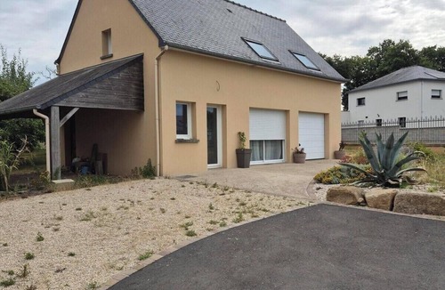 Broons Apartment | Gite de la Planchette with heated pool from April onwards