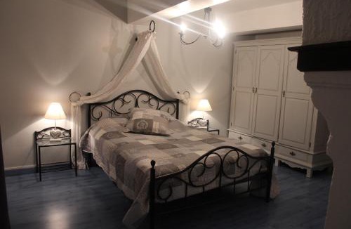L'Echelle House | gite de la ruelle des messes