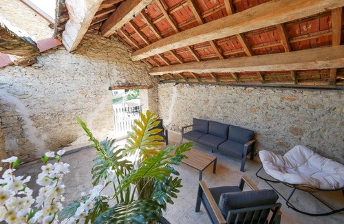 Venerieu House | Gite de la Source-maison climatisée