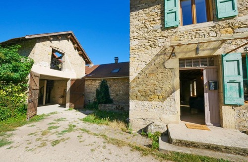 Venerieu House | Gite de la Source-maison climatisée