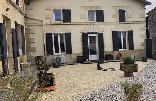 Bois House | GITE DE LA VALLEE SACREE