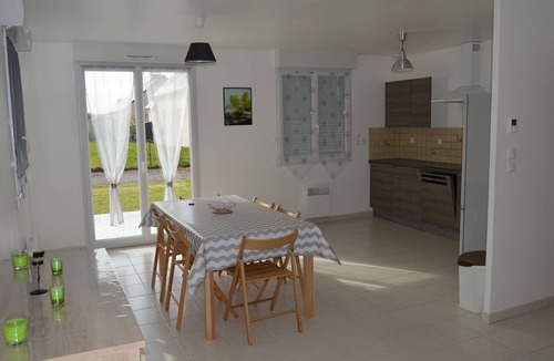 Saint-Laurent-sur-Mer House | Gite de mer Omaha beach