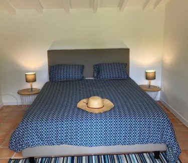 Valeilles House | Gite De Merugat