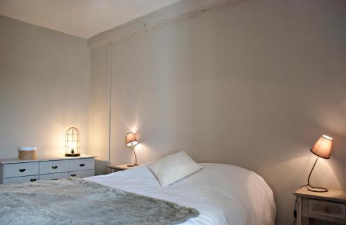 Caux House | Gite de Mougeres
