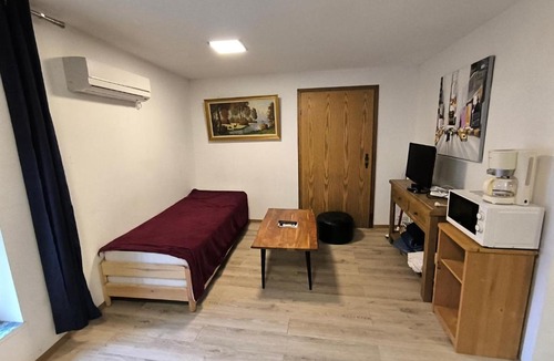 Paroisse Saint-Walburge House | Gite de Moulin Maurt