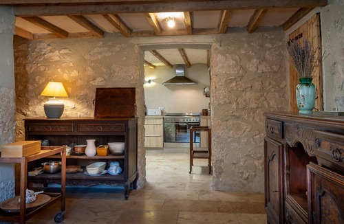 Myans Cottage | Gite De Myans for 15 with Garden, Mountain Views, Private Terrace, BBQ & Wi-Fi