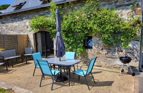 Plomodiern House | Gite de Pennenez