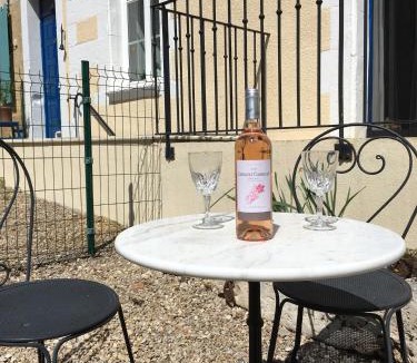 Sainte-Colombe-sur-Loing House | Gite de Pete