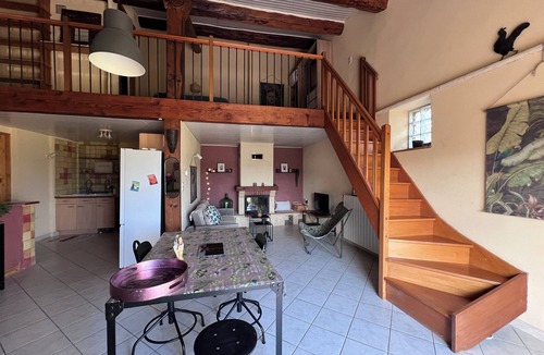 Pont-Saint-Esprit Apartment | Gite de ROSE under the stars in GARD