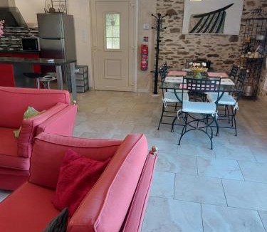 Sarlande House | GITE de THOMAS