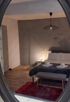 Ecueille House | Gite de Verette