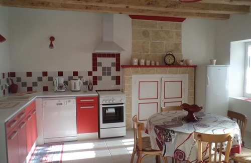 La Celle-Saint-Avant House | gite des copains du grignon