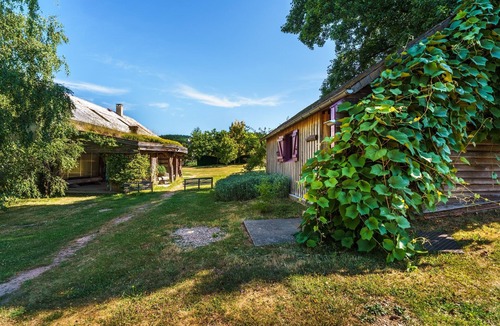 Saint-Prix House | Gite des fleurs - Myrtille