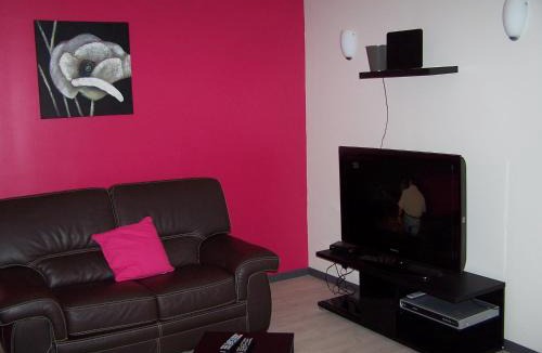 Saint-Junien House | Gite Des Noisetiers