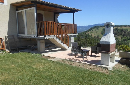 Upaix Apartment | Gite des Rosiers