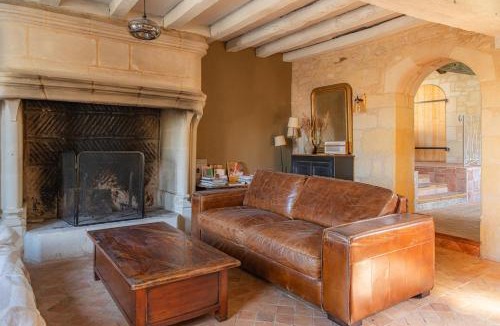 Deneze-sous-Doue House | Gite Divin 8 personnes