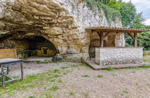 Deneze-sous-Doue House | Gite Divin 8 personnes