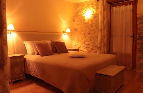 Saint-Remeze House | Gite Domaine De La Bruge