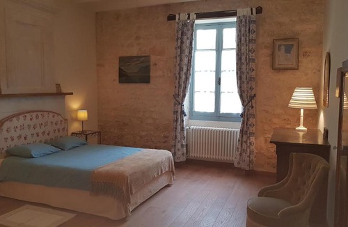 Avy House | Gite du Château de Pernan