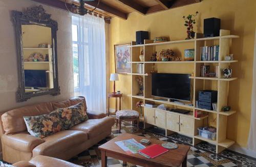 Berson House | Gite du Château les Cedres