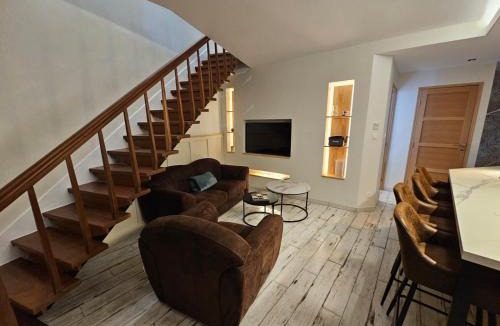 Prayssas House | Gite Du Chasselas