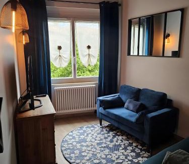 Prayssas House | Gite Du Chasselas