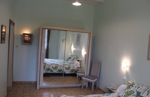 Mecquignies House | Gite du chateau de Mecquignies