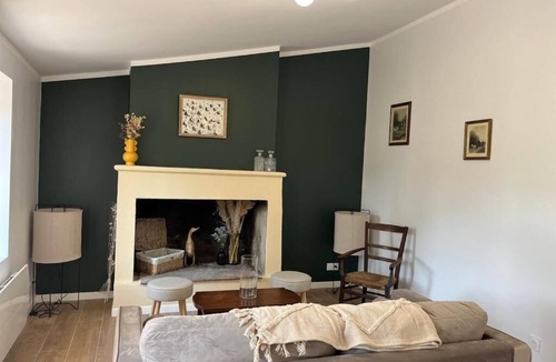 Les Salles-De-Castillon House | Gite du pin