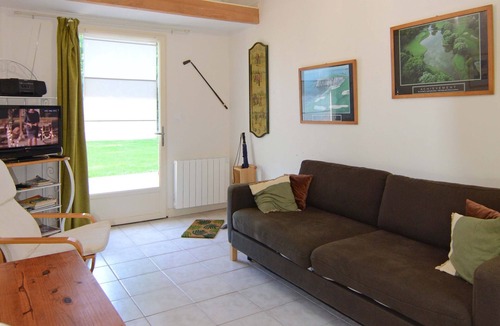 Saint-Germain-de-Livet Cottage | Gite du golf du domaine de la Mésange