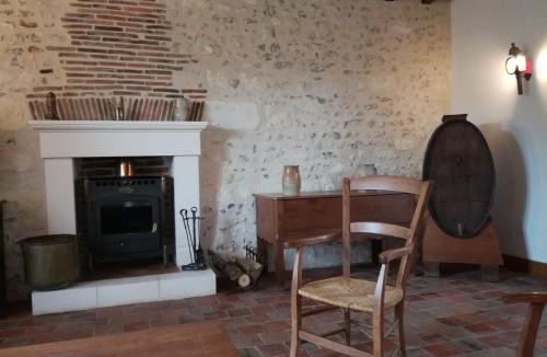 Veuil House | gite du haut du bourg