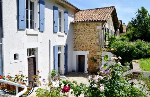 Massignac House | Gite Du Jardin