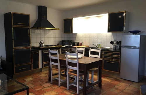 Forcalquier Cottage | Gite du Plan des Aires with swimming pool