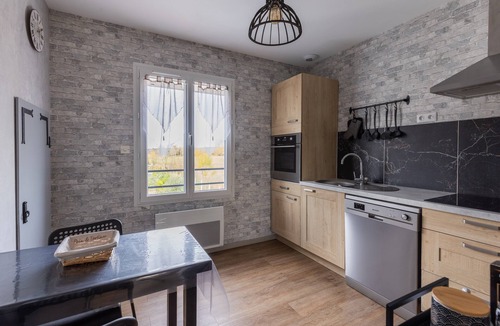Noyers-sur-Cher House | Gîte Du Ptit Lou with Private Terrace, Garden & Wi-Fi in Noyers-sur-Cher