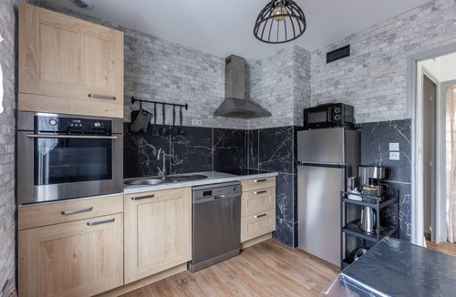 Noyers-sur-Cher House | Gîte Du Ptit Lou with Private Terrace, Garden & Wi-Fi in Noyers-sur-Cher