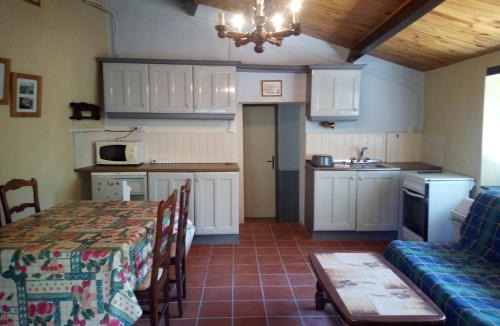 Mareuil-Sur-Lay-Dissais House | Gite Du Rocher