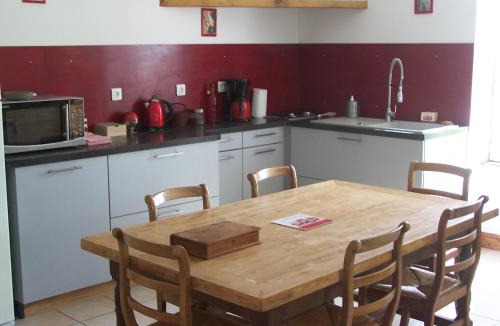 Druyes-les-Belles-Fontaines House | Gite en Forterre