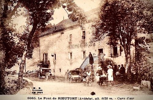 Usclades-et-Rieutord House | Gite en Ardèche en face de la rivière