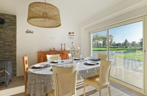 Neant-sur-Yvel House | Gite en Brocéliande avec vue