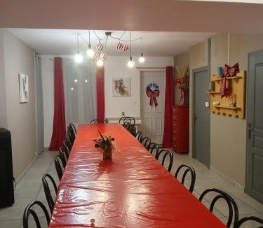 Marans House | GITE en DEPLACEMENT UNIQUEMENT