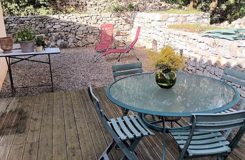 Les Vans Cottage | Gite entre pierre et bois