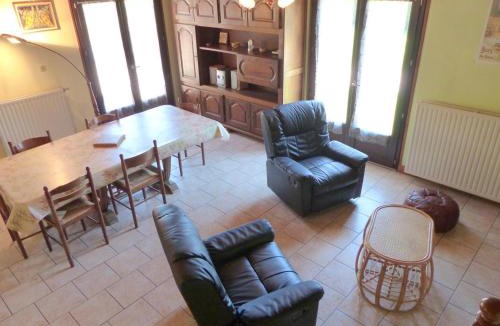 Barrais-Bussolles House | Gite Equipe avec Espace Vert