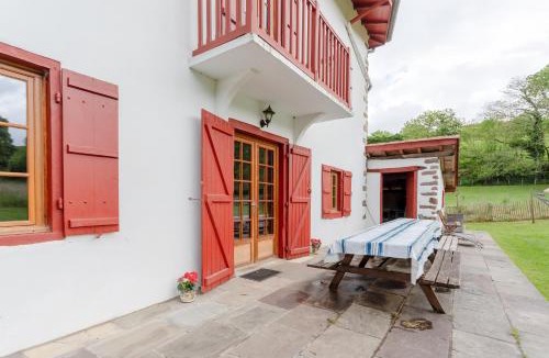 Saint-Etienne-de-Baigorry House | Gite Etxaluzenea