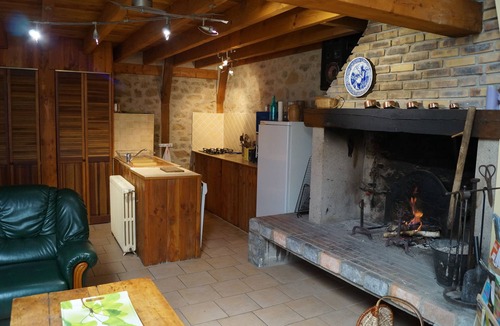 Saint-Exupery-les-Roches House | Gite for 15 people